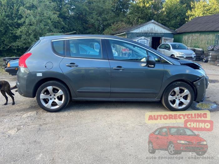 Peugeot 3008 I 1.6 16V THP 155 Schrottauto (2011, Grau)