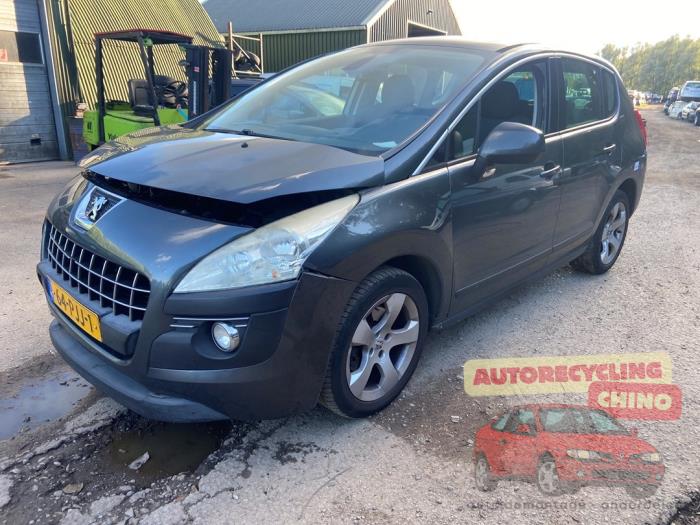 Peugeot 3008 I 1.6 16V THP 155 Schrottauto (2011, Grau)