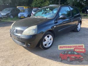 Renault Clio II 1.2 16V  (Salvage)