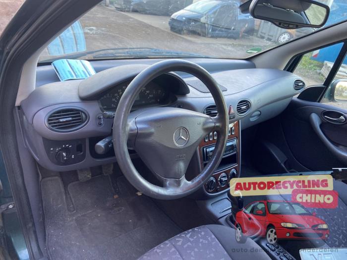 Mercedes A 1.4 A-140 Vehículo de desguace (2001, Verde)