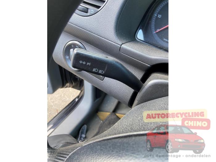 Volkswagen Caddy III 2.0 SDI Skrotfordon (2005, ZWART)