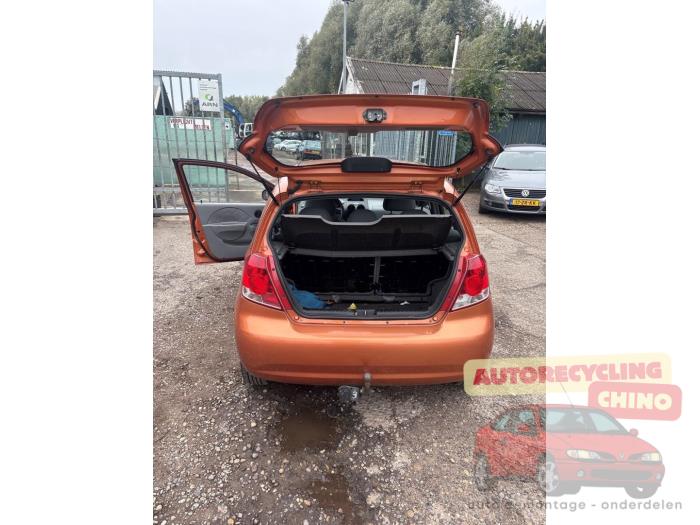 Daewoo Kalos 1.2 Salvage vehicle (2004, Orange)