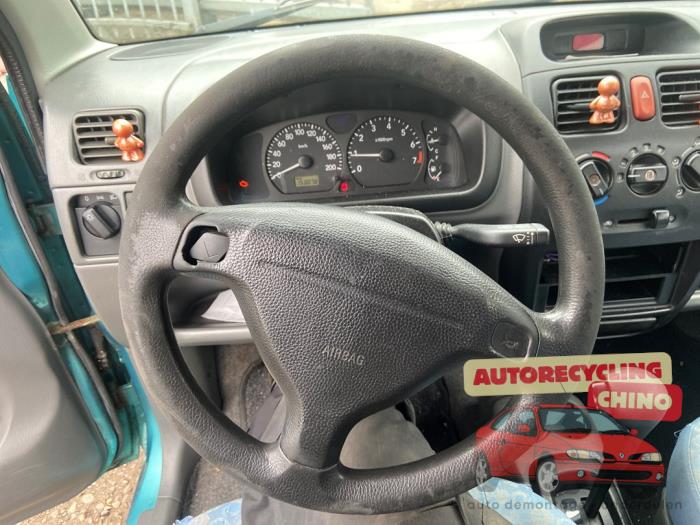 Suzuki Wagon-R+ 1.3 16V Schrottauto (2001, Grün)