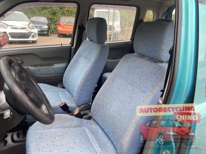 Suzuki Wagon-R+ 1.3 16V Schrottauto (2001, Grün)