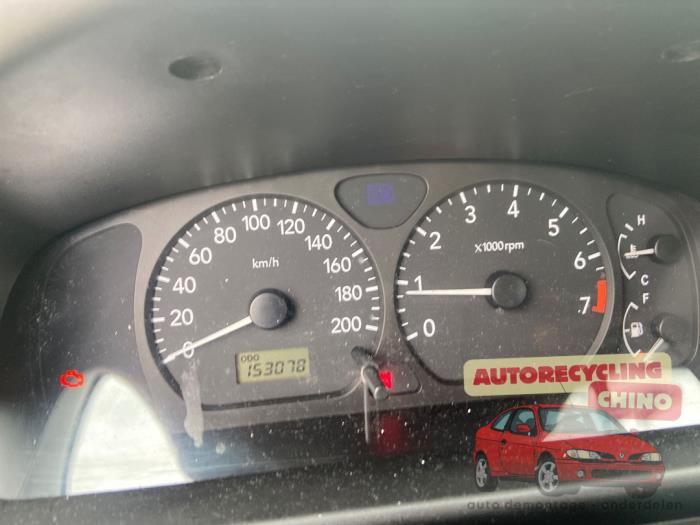Suzuki Wagon-R+ 1.3 16V Schrottauto (2001, Grün)
