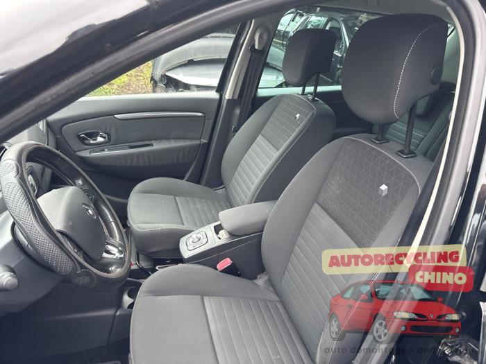 Renault Scénic III 1.2 16V TCe 115 Energy Épave (2015, Noir)