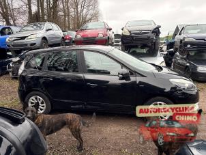 Renault Scénic III 1.2 16V TCe 115 Energy Épave (2015, Noir)