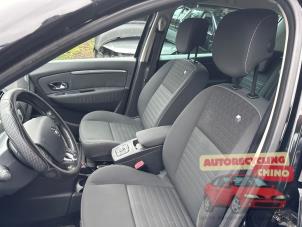 Renault Scénic III 1.2 16V TCe 115 Energy Épave (2015, Noir)