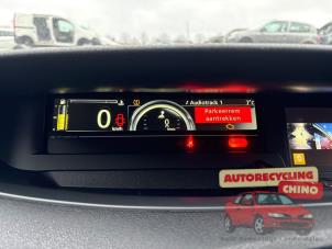 Renault Scénic III 1.2 16V TCe 115 Energy Épave (2015, Noir)