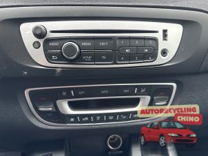 Renault Scénic III 1.2 16V TCe 115 Energy Épave (2015, Noir)