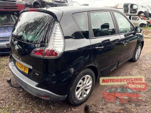 Renault Scénic III 1.2 16V TCe 115 Energy Épave (2015, Noir)
