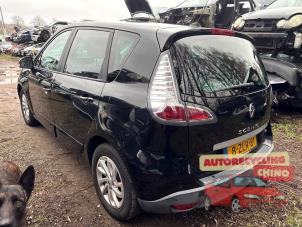 Renault Scénic III 1.2 16V TCe 115 Energy Épave (2015, Noir)