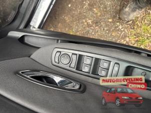 Renault Scénic III 1.2 16V TCe 115 Energy Épave (2015, Noir)