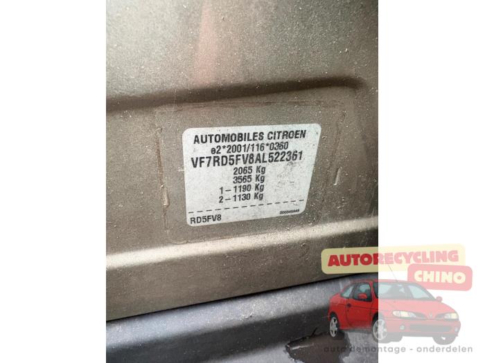 Citroen C5 III Berline 1.6 16V THP 155 Épave (2010, Beige)