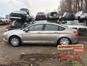 Citroen C5 III Berline 1.6 16V THP 155 Épave (2010, Beige)