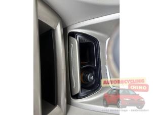 Citroen C5 III Berline 1.6 16V THP 155 Épave (2010, Beige)