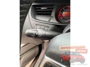 Citroen C5 III Berline 1.6 16V THP 155 Épave (2010, Beige)