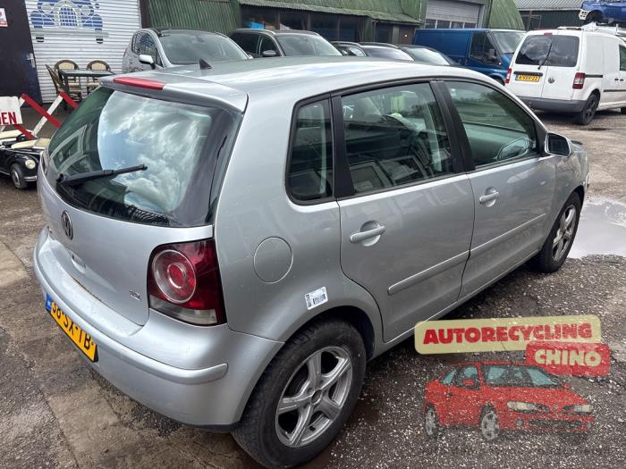 Volkswagen Polo IV 1.2 12V Épave (2006, Gris)