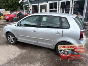Volkswagen Polo IV 1.2 12V Épave (2006, Gris)