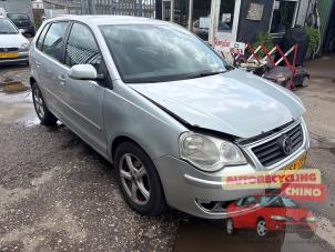 Volkswagen Polo IV 1.2 12V Épave (2006, Gris)