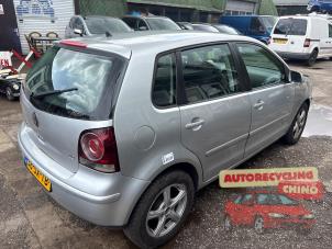 Volkswagen Polo IV 1.2 12V Épave (2006, Gris)