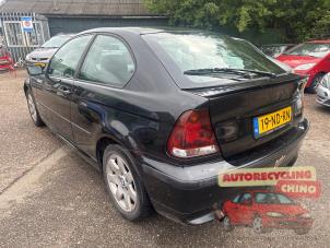 BMW 3 serie Compact 318ti 16V Samochód złomowany (2003, Czarny)