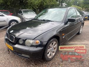BMW 3 serie Compact 318ti 16V Samochód złomowany (2003, Czarny)