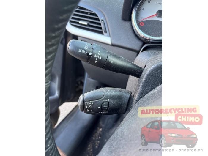 Peugeot 207/207+ 1.6 16V VTRi Vehículo de desguace (2009, Gris)