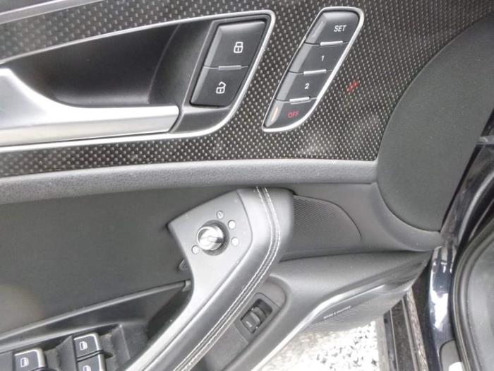 Audi S6 Avant 4.0 V8 TFSI Épave (2012, Bleu)