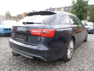 Audi S6 Avant 4.0 V8 TFSI Épave (2012, Bleu)