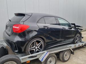 Mercedes A 2.0 A-250 Turbo 16V Épave (2012, Noir)