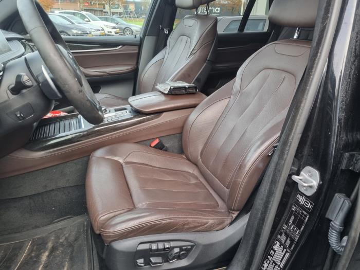 BMW X5 xDrive 40d 3.0 24V Samochód złomowany (2014, Czarny)