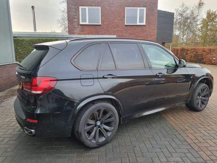 BMW X5 xDrive 40d 3.0 24V Samochód złomowany (2014, Czarny)