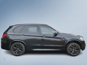 BMW X5 xDrive 40d 3.0 24V Samochód złomowany (2014, Czarny)