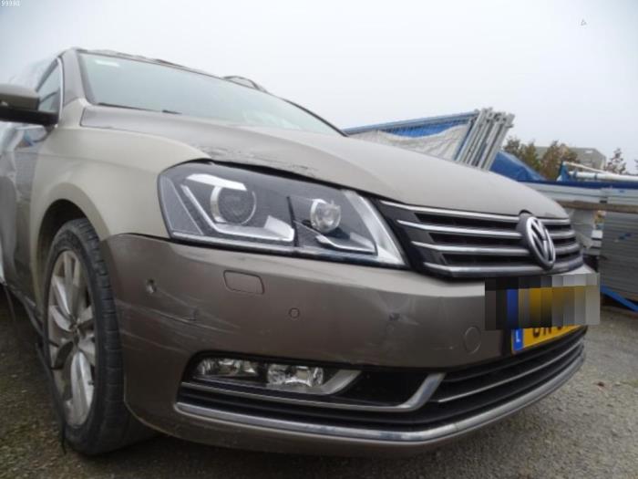 Volkswagen Passat 2.0 TDI 16V 170 Samochód złomowany (2011, Brazowy)