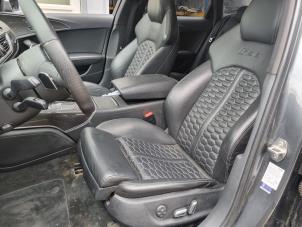 Audi RS 6 Avant 4.0 V8 TFSI 32V Épave (2013, Gris)