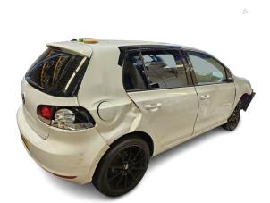 Volkswagen Golf VI 1.4 TSI 122 16V Samochód złomowany (2009, Bialy)