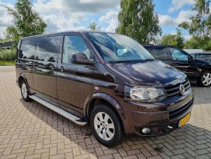Volkswagen Transporter T5 2.0 TDI DRF Épave (2011, Brun)