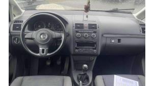 Volkswagen Touran 1.4 16V TSI 140 Vehículo de desguace (2014, Marrón)