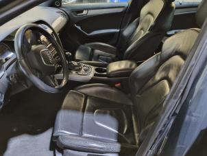 Audi A4 Avant 3.0 TDI V6 24V Quattro Épave (2008, Foncé, Gris)