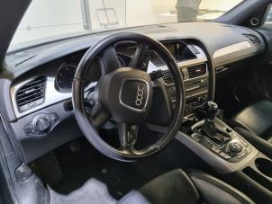 Audi A4 Avant 3.0 TDI V6 24V Quattro Épave (2008, Foncé, Gris)