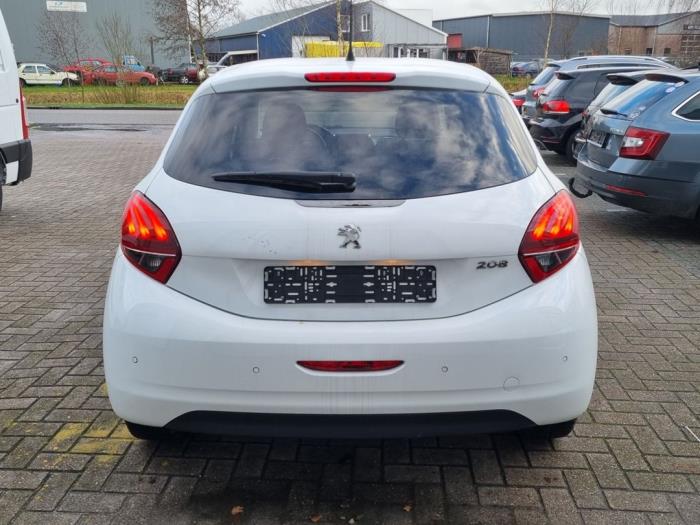 Peugeot 208 I 1.2 Vti 12V PureTech Épave (2018, Blanc)