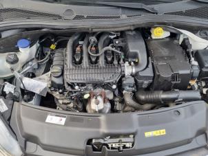 Peugeot 208 I 1.2 Vti 12V PureTech Épave (2018, Blanc)