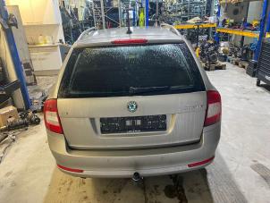Skoda Octavia Combi 1.8 TSI 16V Épave (2011, Beige)