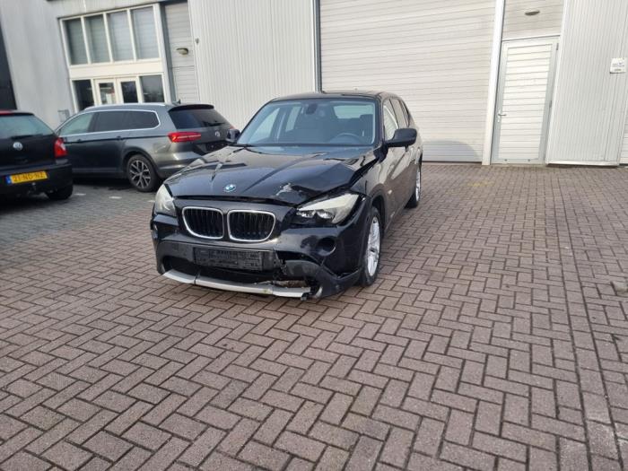 BMW X1 sDrive 18d 2.0 16V Salvage vehicle (2011, Black)