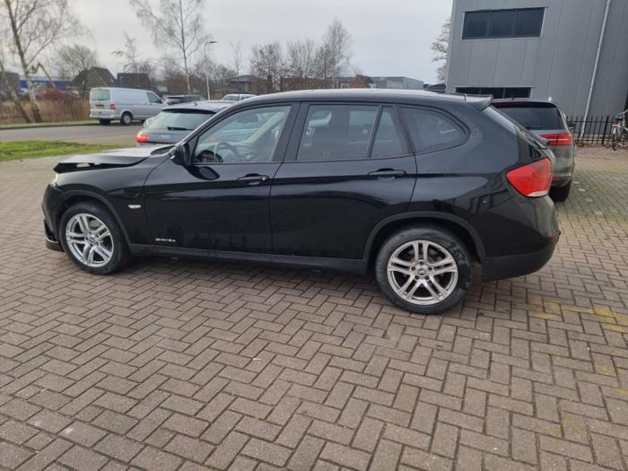 BMW X1 sDrive 18d 2.0 16V Salvage vehicle (2011, Black)