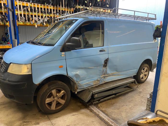 Volkswagen Transporter T5 2.5 TDi Épave (2004, Bleu)