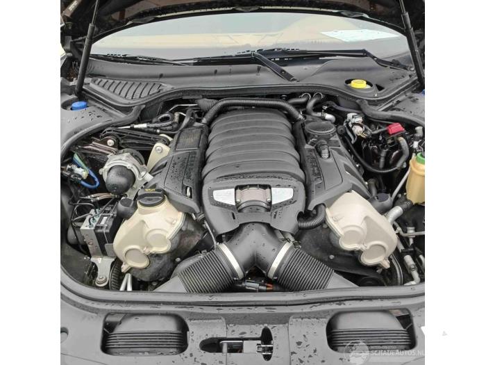 Porsche Panamera 4.8 V8 32V 4S Épave (2010, Brun)