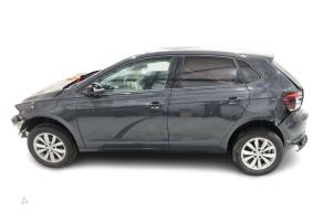Volkswagen Polo VI 1.0 TSI 12V Vehículo de desguace (2018, Gris)