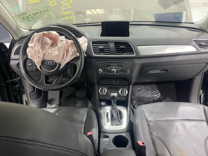Audi Q3 2.0 16V TFSI 200 Quattro Samochód złomowany (2014, Czarny)